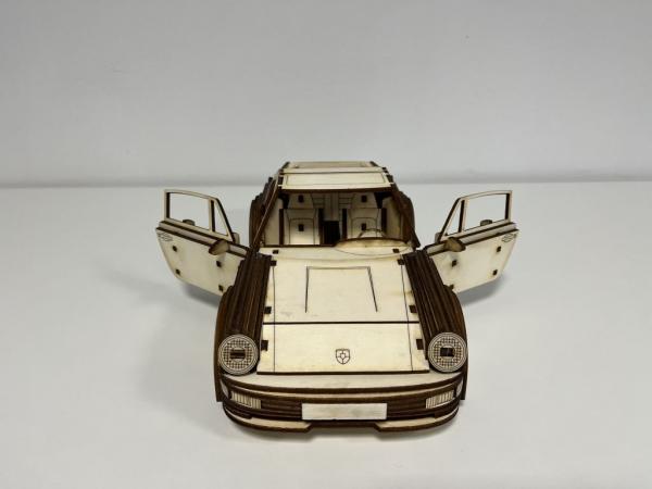 Porsche 964 (911 vierte Generation) als 3D Großmodell Front mit geöffneten Türen